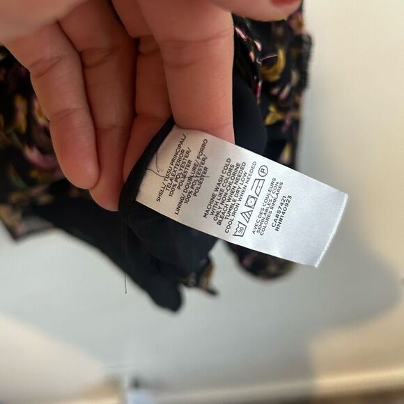 Loft Petite Black Floral Blouse Size XS NWT Fairy Goth Whimsical Peony Puff NWT - Picture 8 of 12